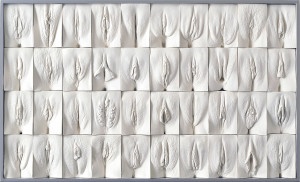 "El Gran muro de la Vagina" esculturas de vaginas